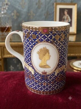 James Sadler Queen Elizabeth II 2002 Golden Jubilee Commemorative Mug